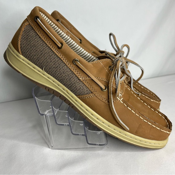 Magellan Outdoors Shoes - Magellan Outdoors Women’s Boat Shoes Size 11B Brown Leather